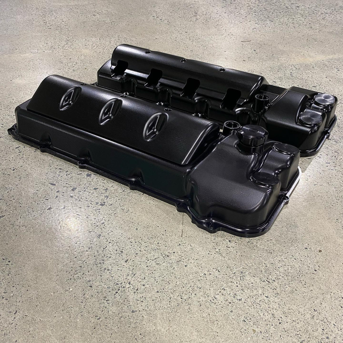 SHAUNS CUSTOM ALLOY FORD COYOTE VALVE COVER SET — 1320 Motorsports