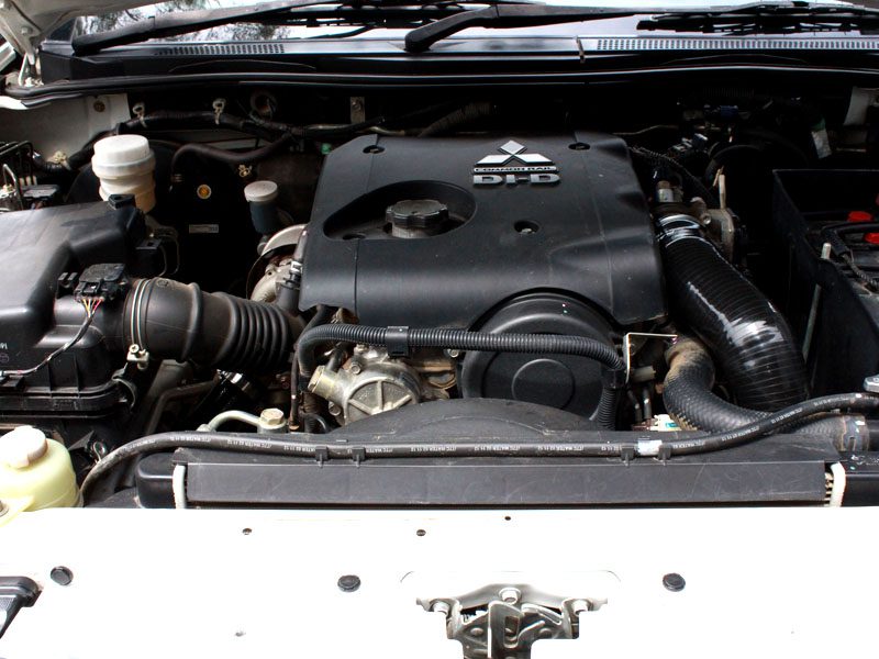 Mitsubishi ML MN Triton Upgrade 2.5L or 3.2L 4WD Intercooler Piping