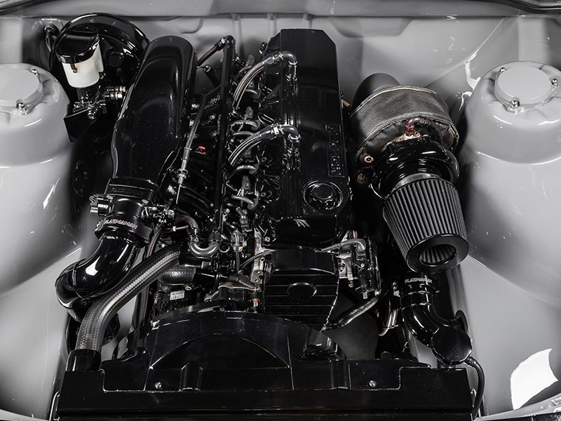 RB30/VL Commodore Top Half Inlet Plenum